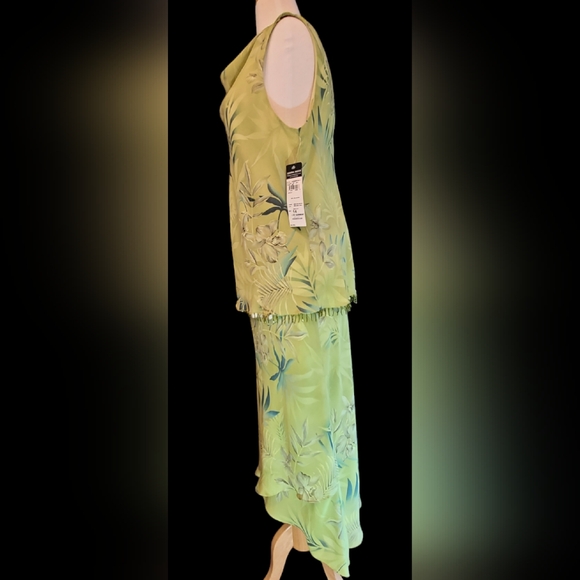 NWT Donna Ricco size 14 lime green 2 piece top & skirt - Picture 2 of 15